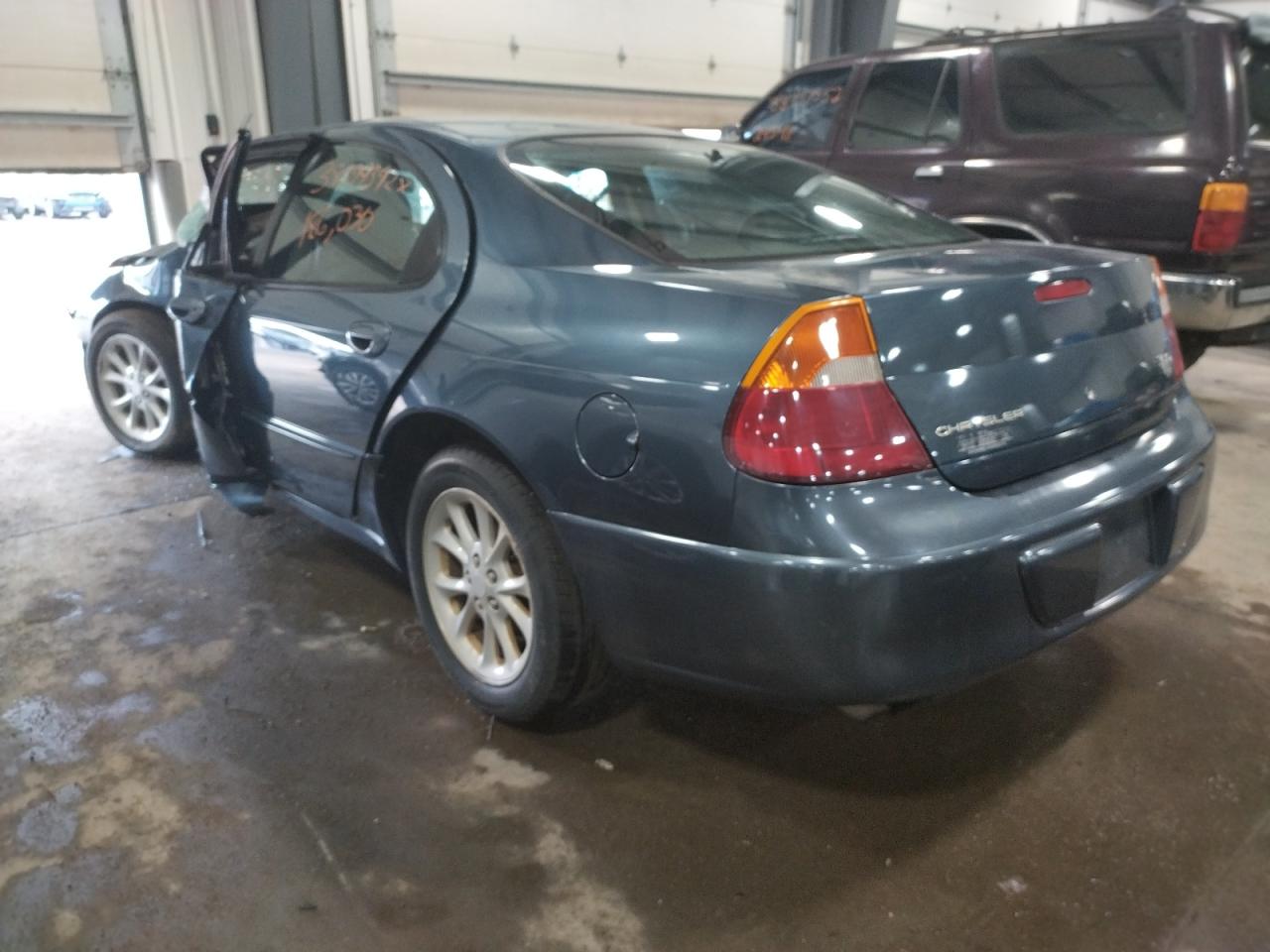 Photo 3 from auction – 2000 CHRYSLER 300M with VIN 2C3HE66G1YH420728
