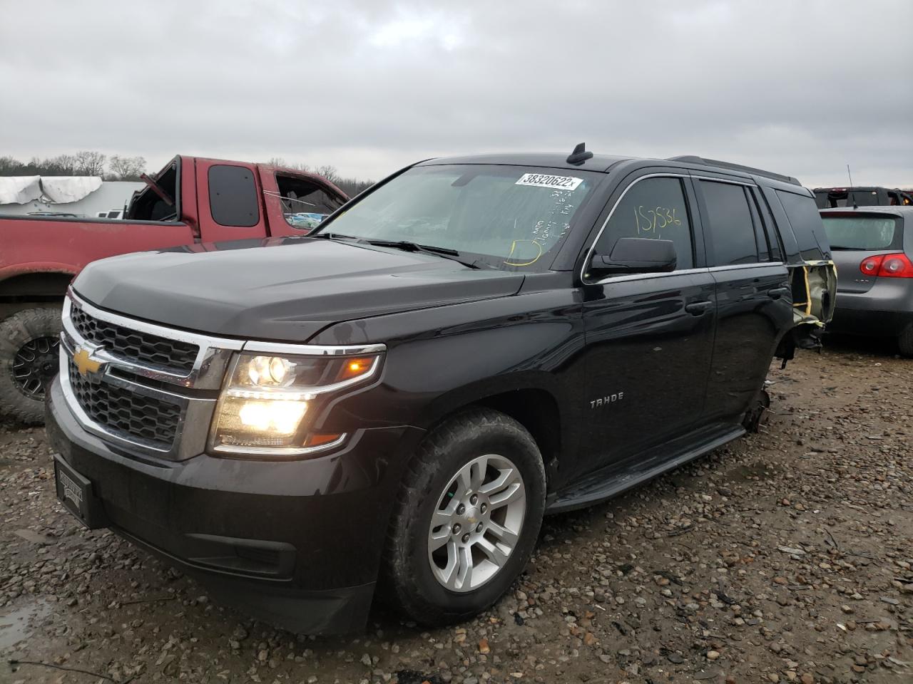 Photo 2 from auction – 2017 CHEVROLET TAHOE C150 with VIN 1GNSCAKC2HR331254