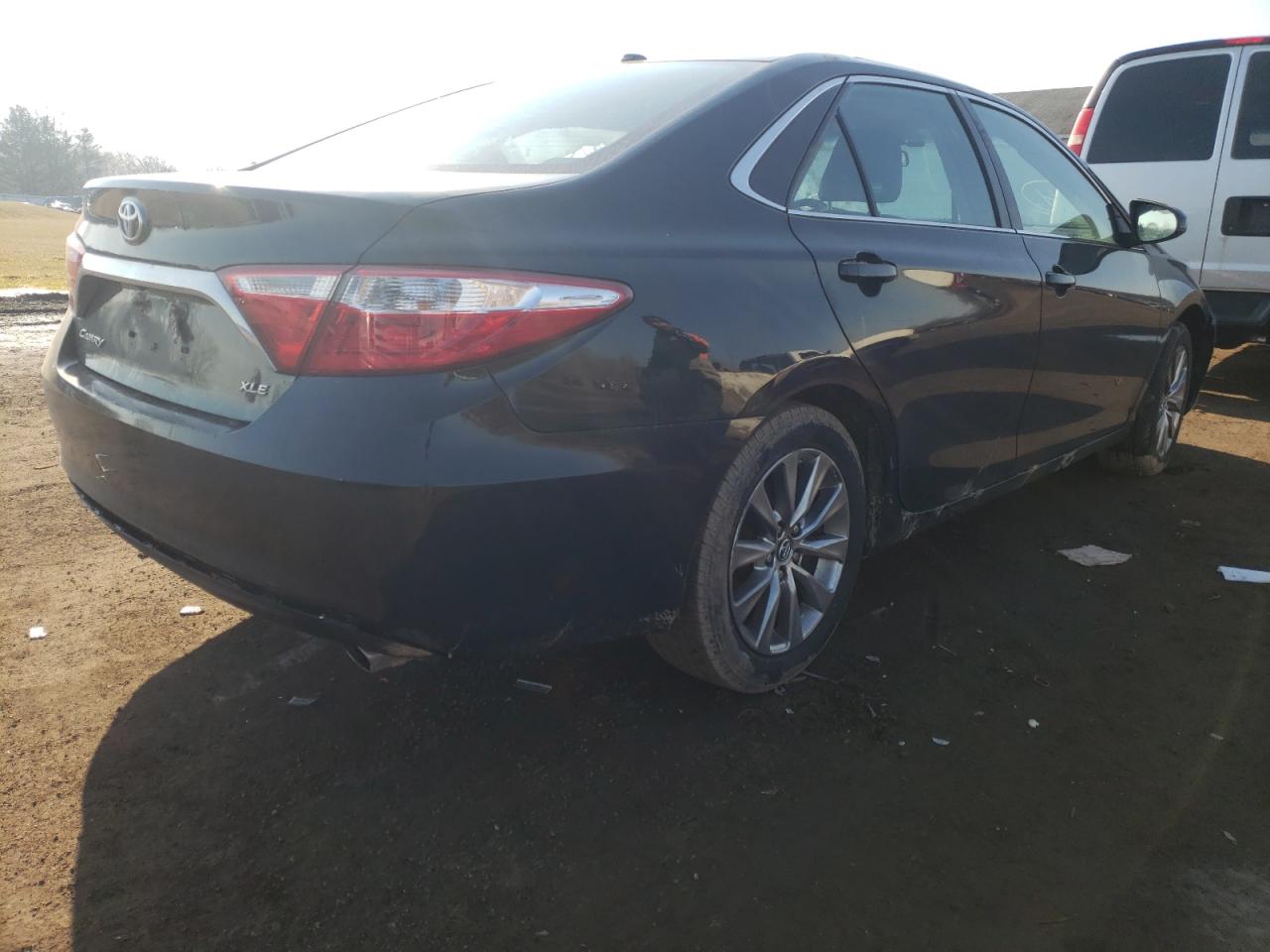 Photo 4 from auction – 2016 TOYOTA CAMRY LE with VIN 4T4BF1FK7GR546322