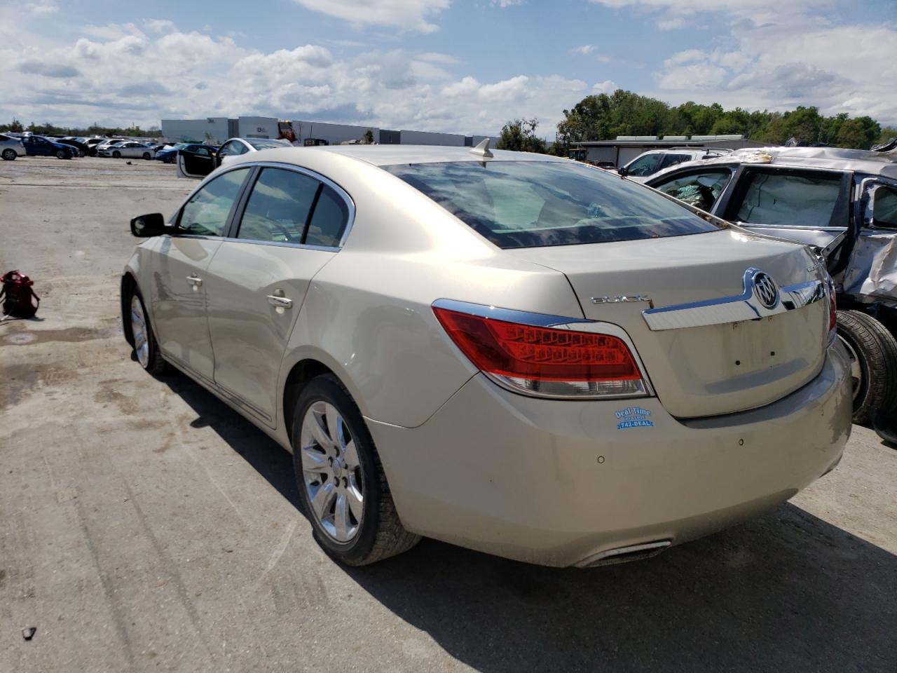 Photo 3 from auction – 2013 BUICK LACROSSE with VIN 1G4GC5E35DF317244