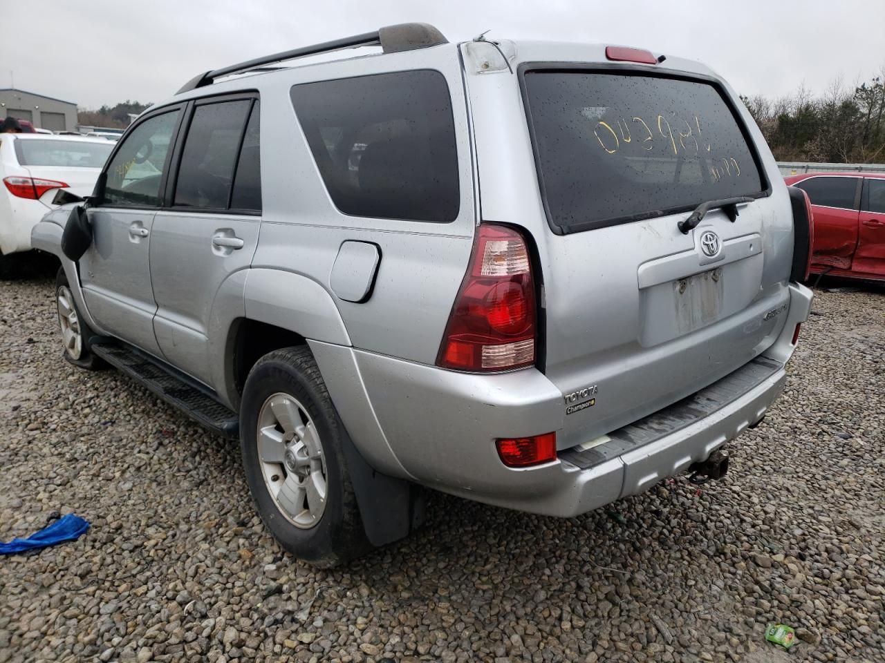 Photo 3 from auction – 2004 TOYOTA 4RUNNER SR with VIN JTEZU14R040042986
