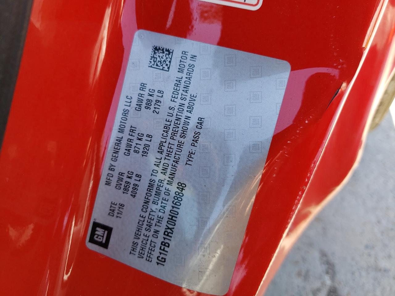 Photo 10 from auction – 2017 CHEVROLET CAMARO LT with VIN 1G1FB1RX0H0168848