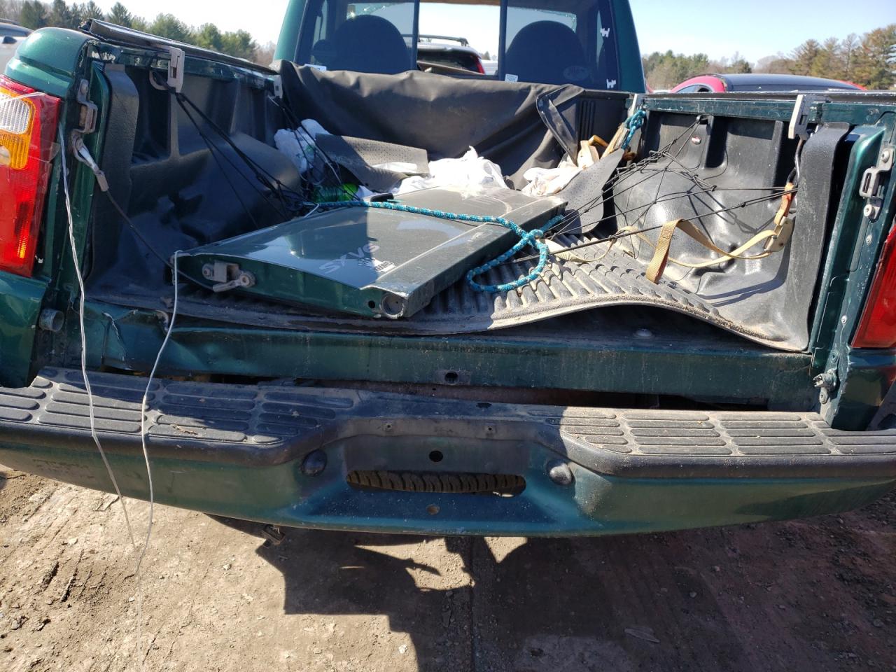 Photo 6 from auction – 2001 MAZDA B3000 with VIN 4F4YR12UX1TM12884