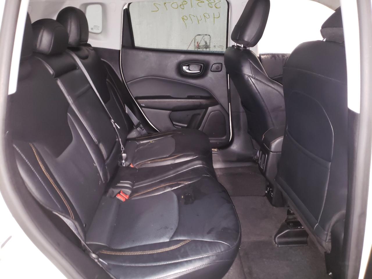 Photo 6 from auction – 2018 JEEP COMPASS LI with VIN 3C4NJDCB4JT145201