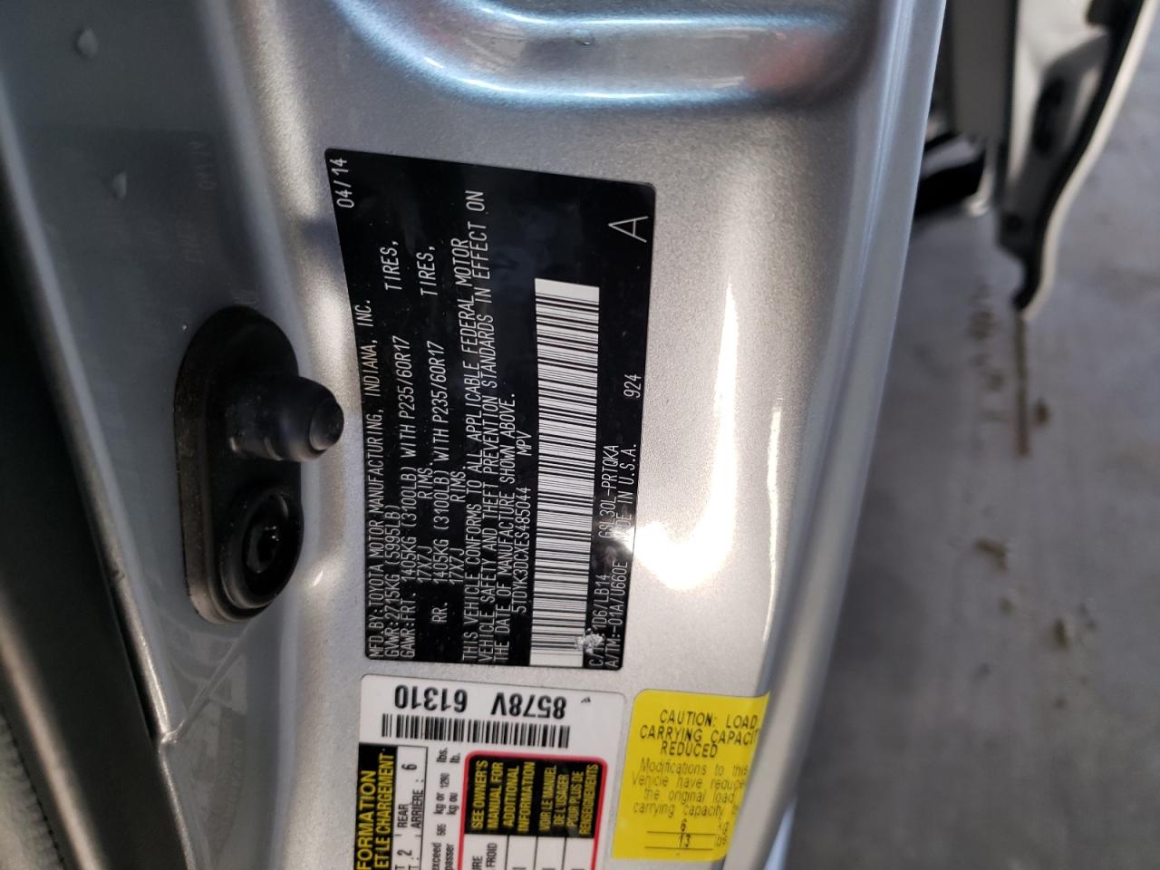 Photo 10 from auction – 2014 TOYOTA SIENNA XLE with VIN 5TDYK3DCXES485044