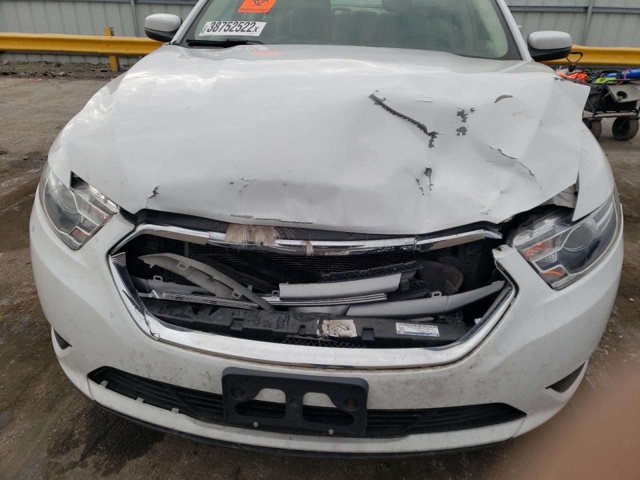 Photo 9 from auction – 2015 FORD TAURUS SEL with VIN 1FAHP2E8XFG126364