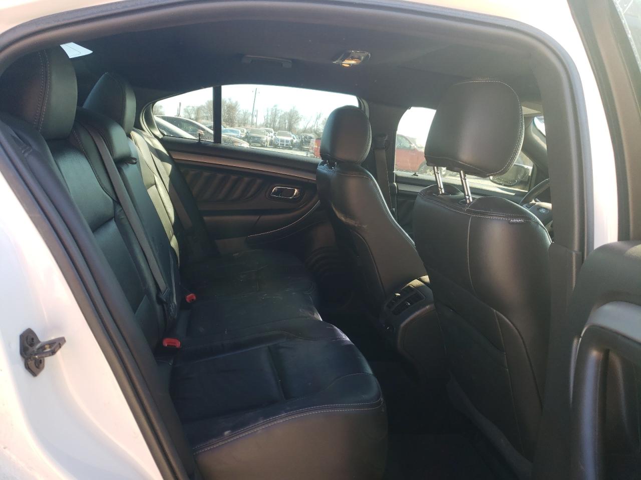 Photo 6 from auction – 2016 FORD TAURUS SEL with VIN 1FAHP2E87GG149859