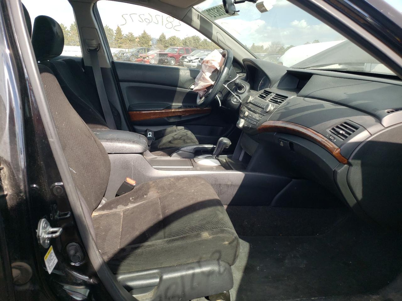 Photo 5 from auction – 2011 HONDA ACCORD EX with VIN 1HGCP2F78BA155824