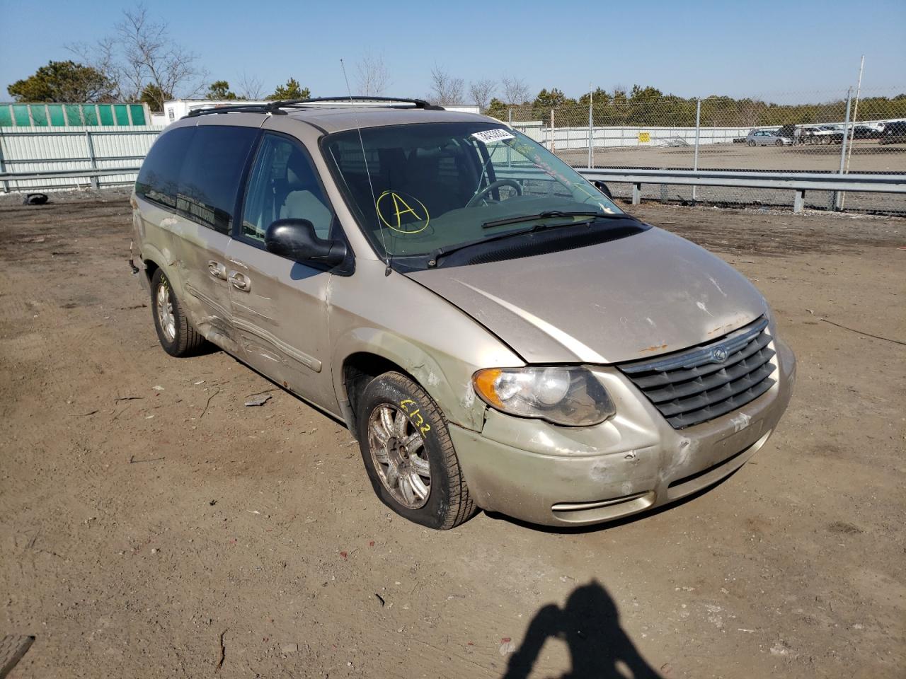 CHRYSLER TOWN&COUNT 2007 with VIN 2A4GP54L77R296902 - Photo from auction