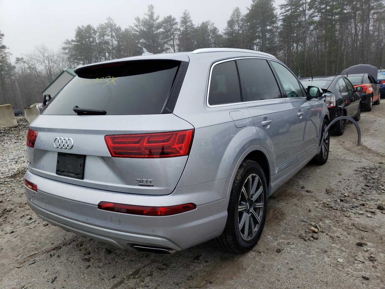 Zdjęcie 4 z aukcji – 2017 AUDI Q7 PRESTIG z VIN WA1VABF74HD017045