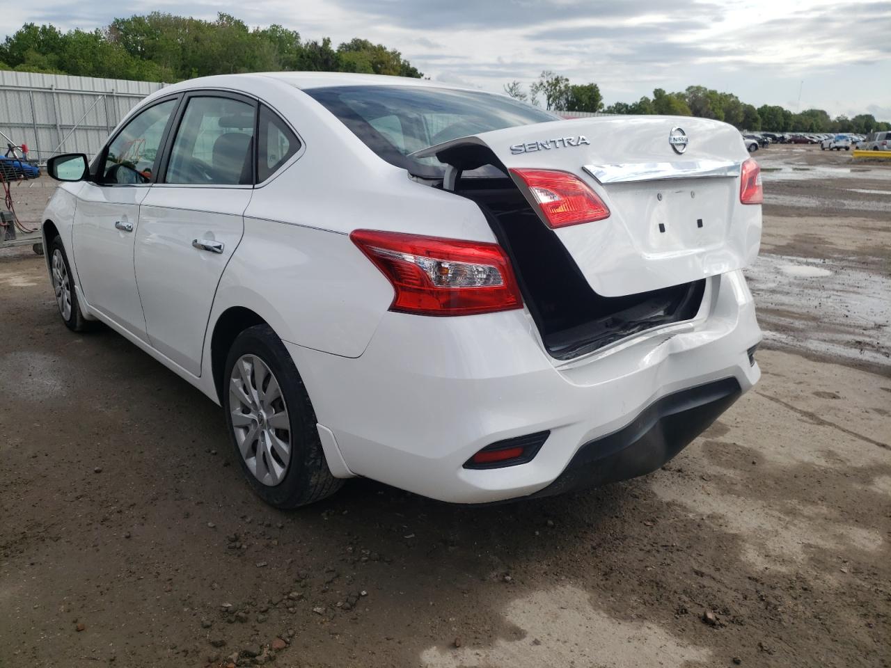 Photo 3 from auction – 2016 NISSAN SENTRA S with VIN 3N1AB7AP0GY243300