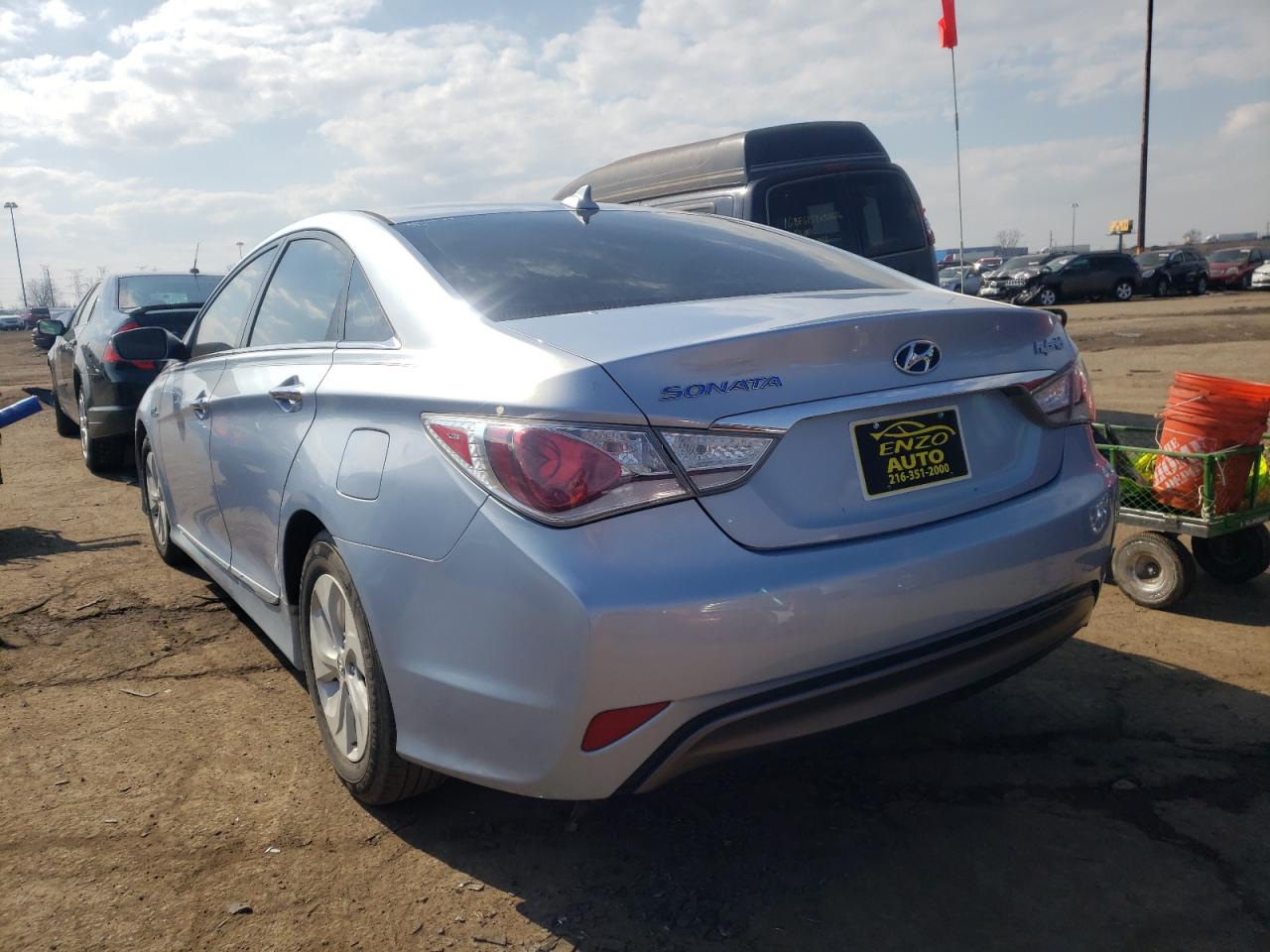 Photo 3 from auction – 2013 HYUNDAI SONATA HYB with VIN KMHEC4A43DA078127