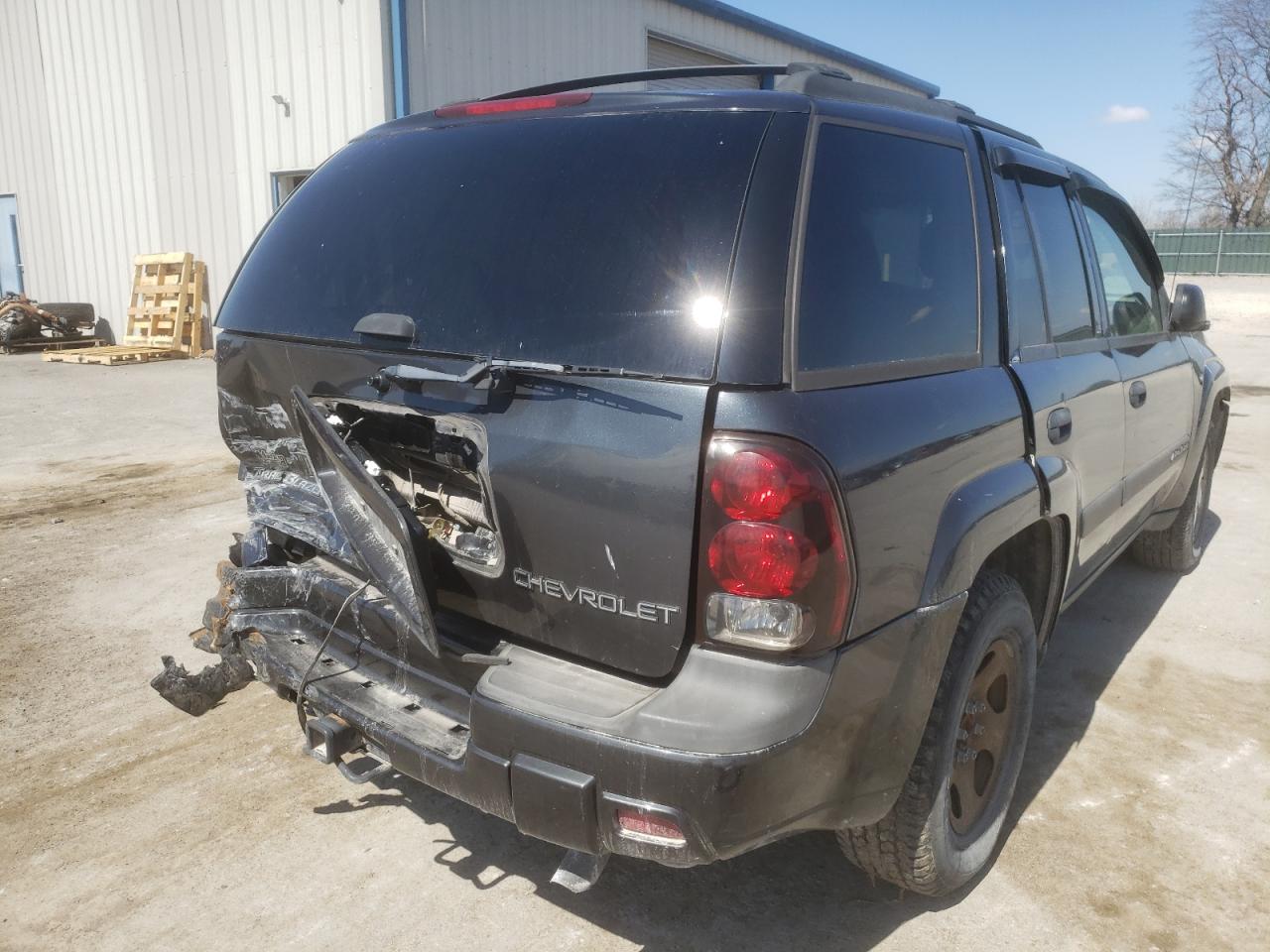 Photo 4 from auction – 2004 CHEVROLET TRAILBLAZE with VIN 1GNDT13S842324410