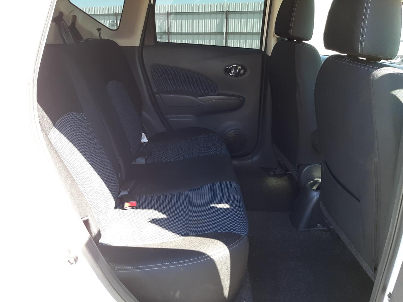 Photo 6 from auction – 2016 NISSAN VERSA NOTE with VIN 3N1CE2CP6GL354253