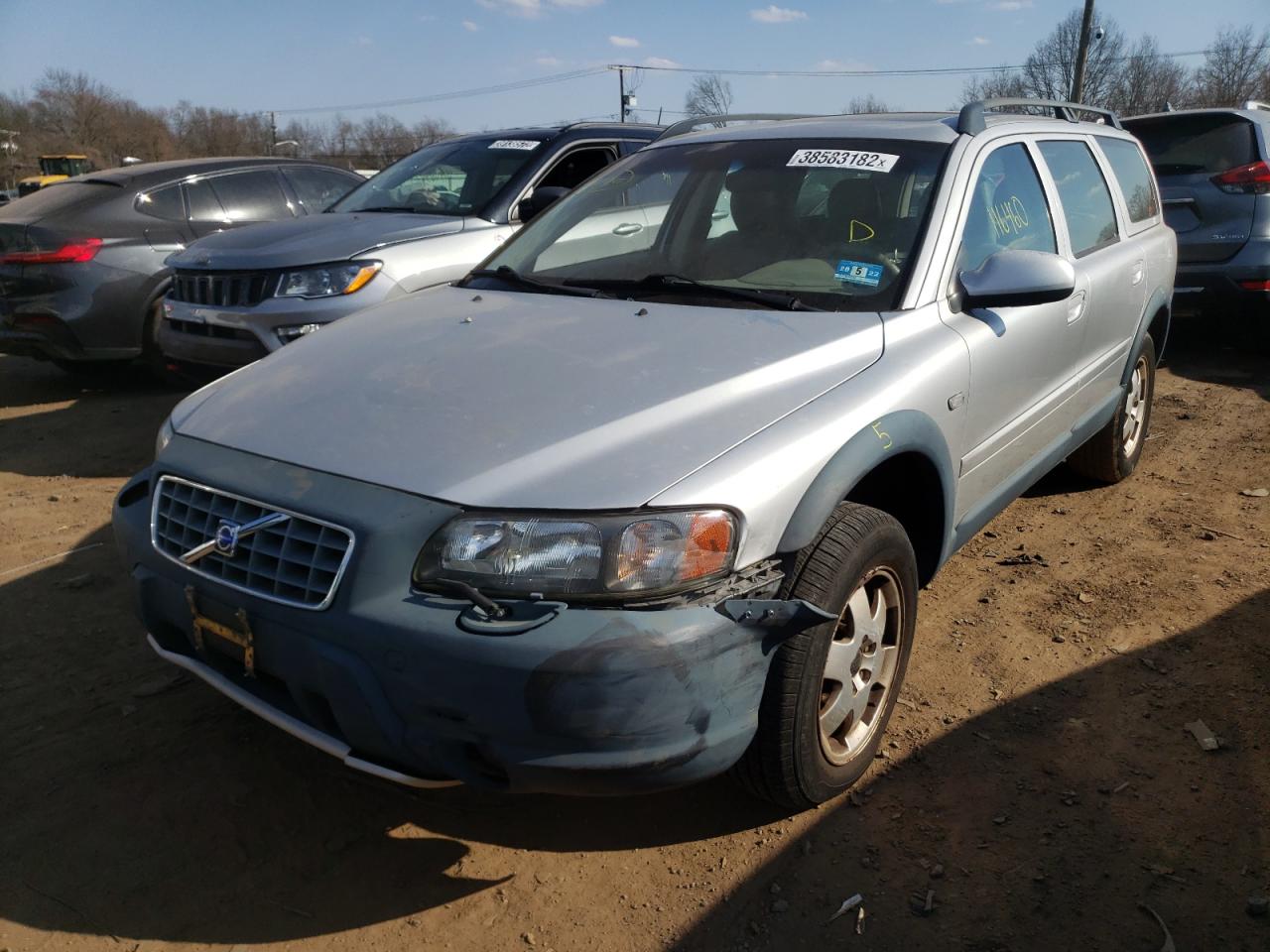 Photo 2 from auction – 2002 VOLVO V70 XC with VIN YV1SZ58D821076415