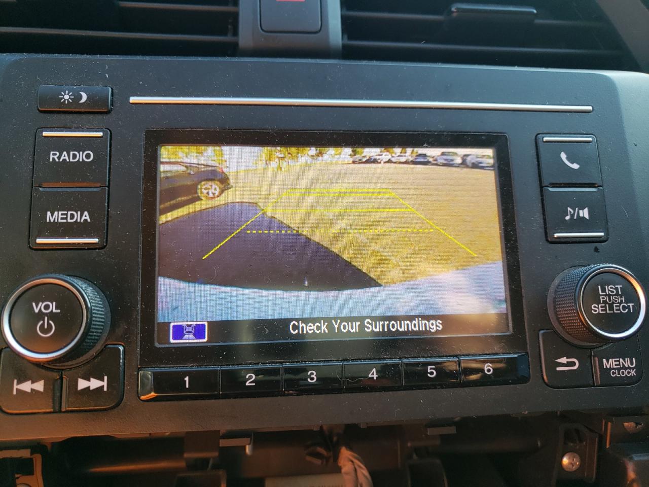 Photo 9 from auction – 2017 HONDA CIVIC LX with VIN 19XFC2F57HE209240