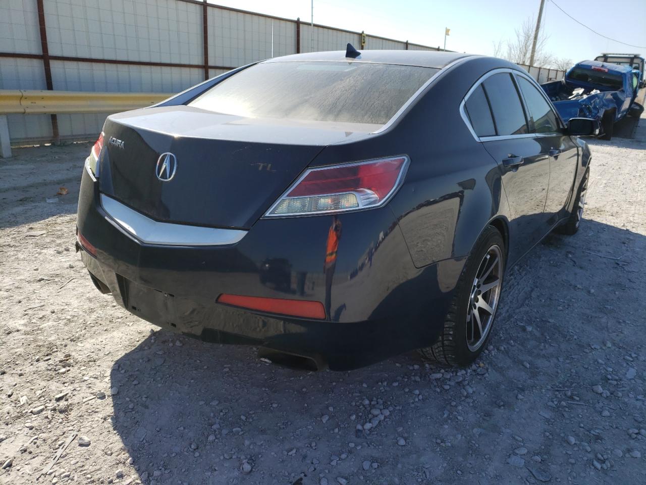 Photo 4 from auction – 2009 ACURA TL with VIN 19UUA862X9A014387