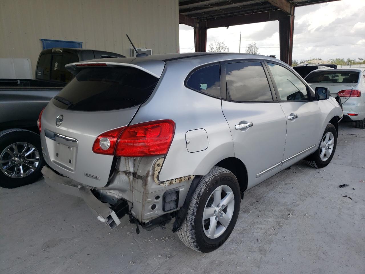 Photo 4 from auction – 2012 NISSAN ROGUE S with VIN JN8AS5MT1CW600760