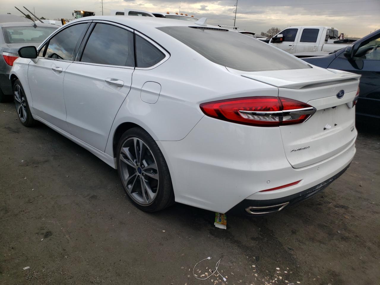Photo 3 from auction – 2020 FORD FUSION TIT with VIN 3FA6P0D97LR115915