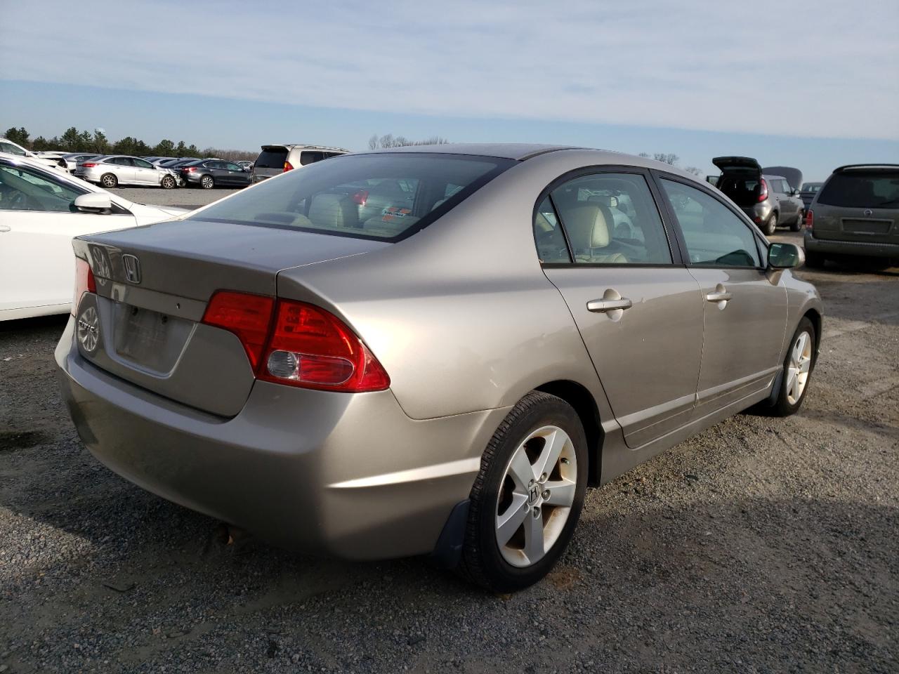 Photo 4 from auction – 2006 HONDA CIVIC with VIN 1HGFA16856L053103
