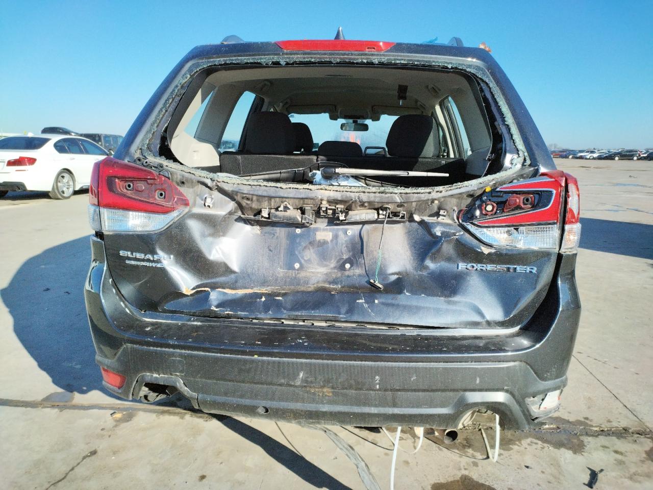 Photo 9 from auction – 2019 SUBARU FORESTER with VIN JF2SKACC2KH439429