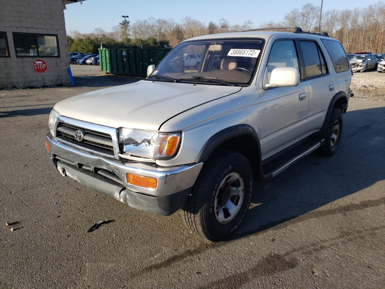 Photo 2 from auction – 1998 TOYOTA 4RUNNER SR with VIN JT3GN86RXW0081221