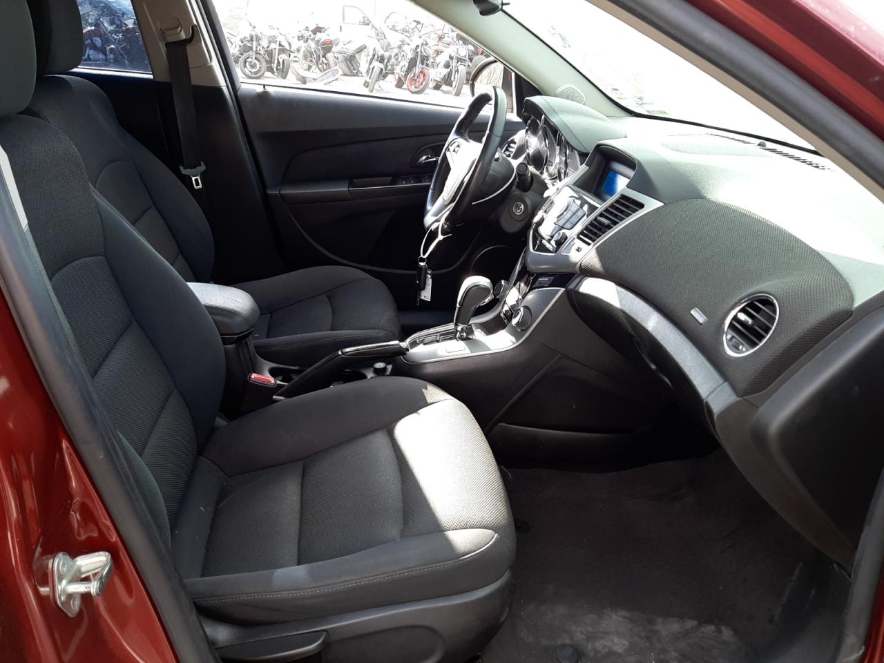 Photo 5 from auction – 2012 CHEVROLET CRUZE LT with VIN 1G1PF5SC0C7242213