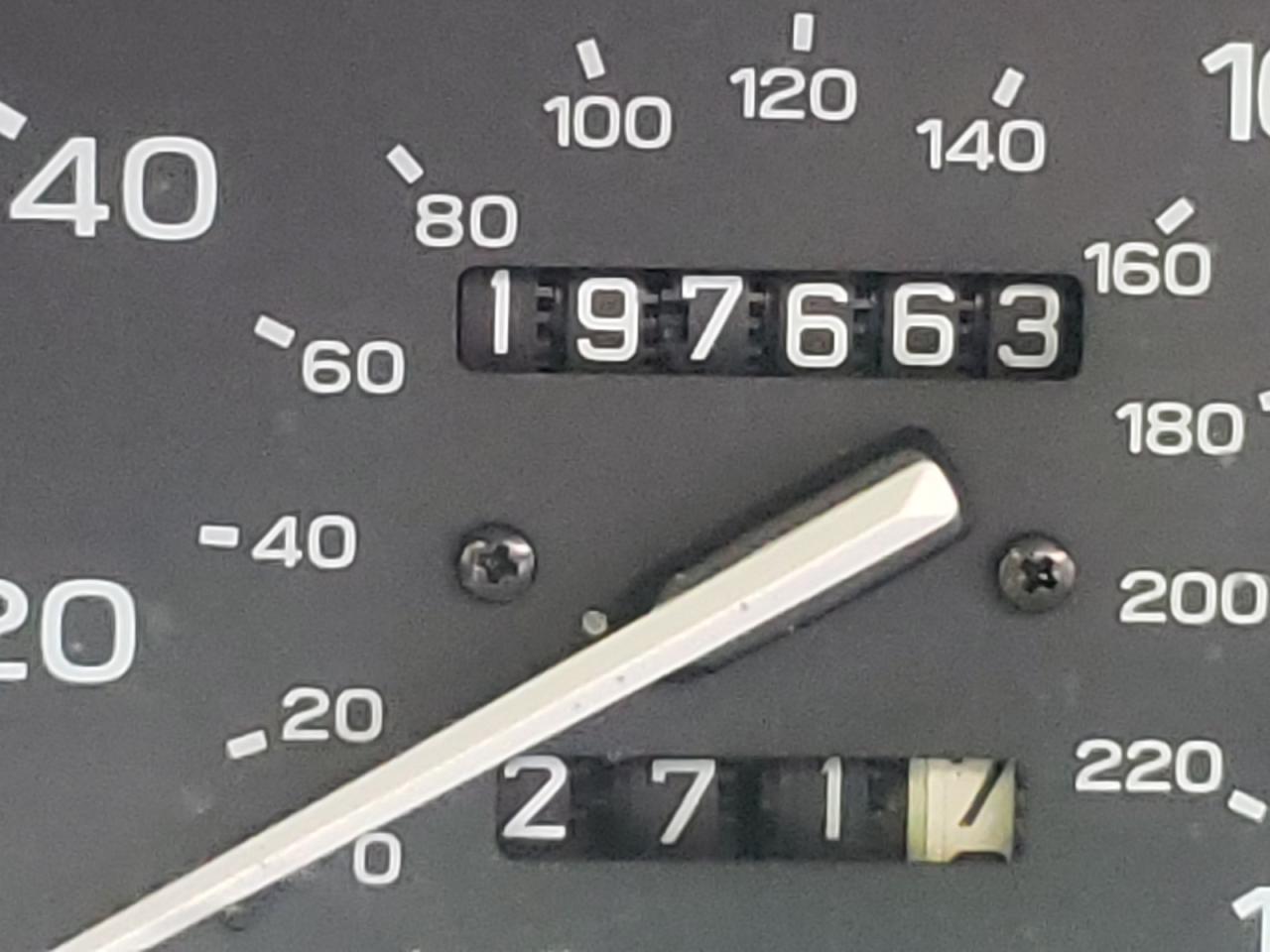 Photo 8 from auction – 1995 SUBARU LEGACY LS with VIN 4S3BK6553S7356429