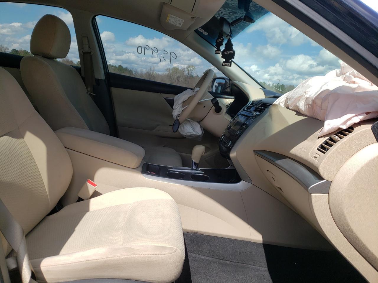 Photo 5 from auction – 2015 NISSAN ALTIMA 2.5 with VIN 1N4AL3AP4FN374363
