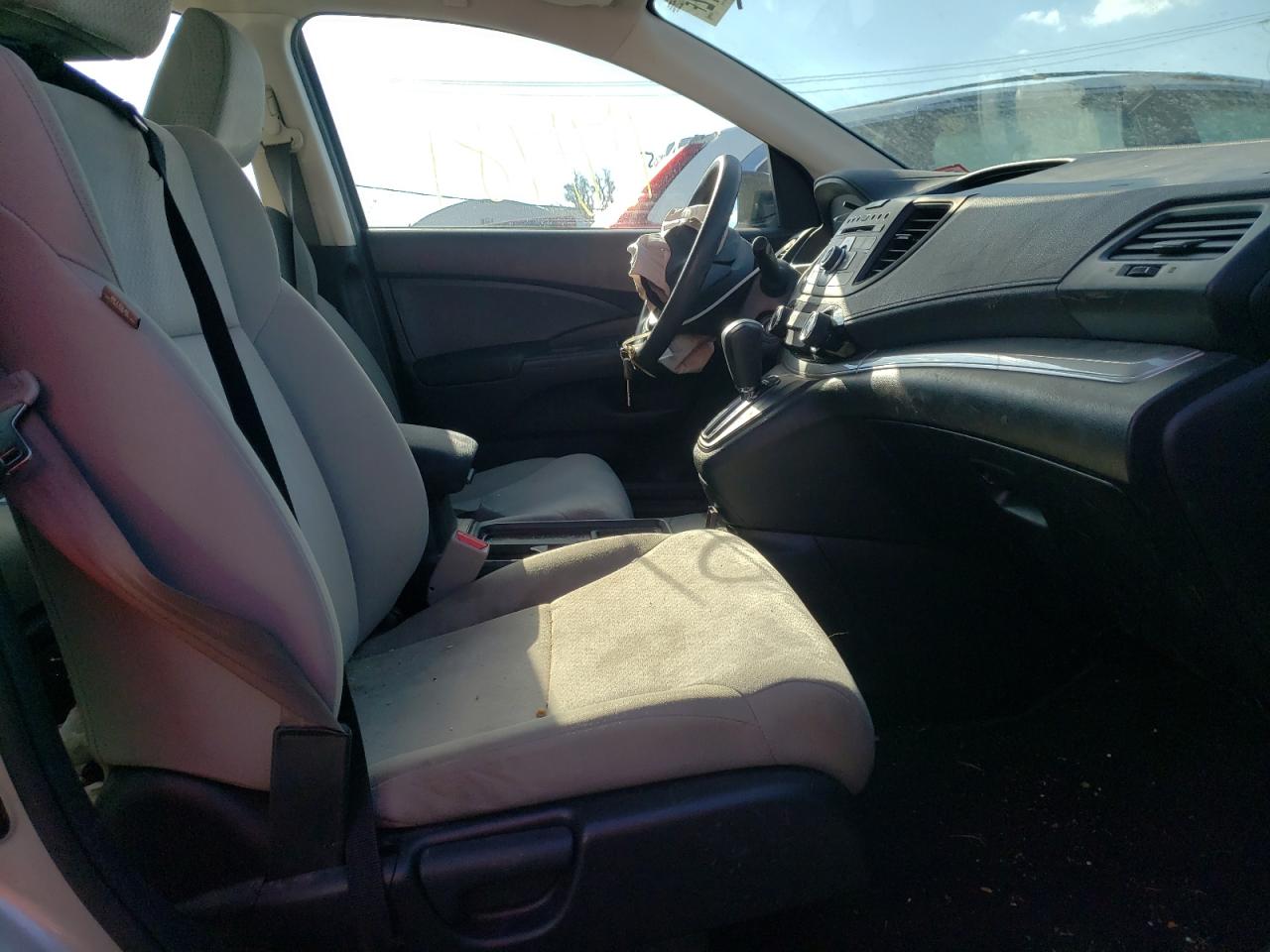 Photo 5 from auction – 2015 HONDA CR-V LX with VIN 5J6RM4H34FL013336
