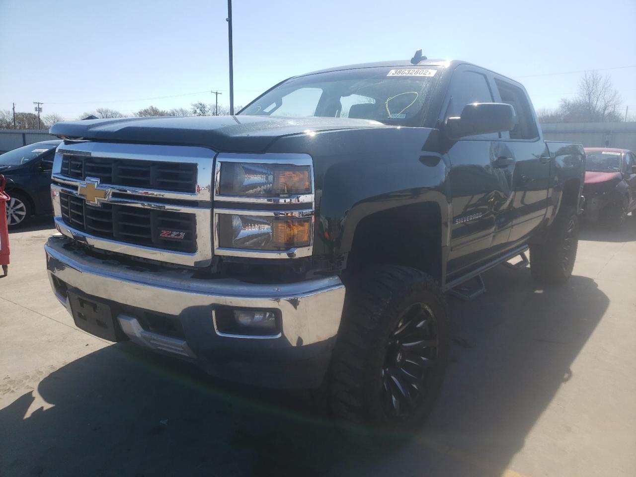 Photo 2 from auction – 2015 CHEVROLET SILVERADO with VIN 3GCUKREC3FG307539