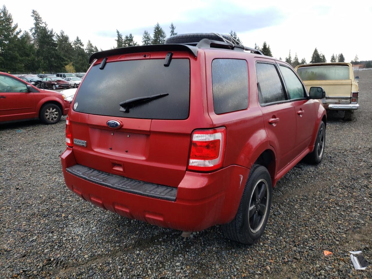 Photo 4 from auction – 2010 FORD ESCAPE XLT with VIN 1FMCU9D73AKC97165