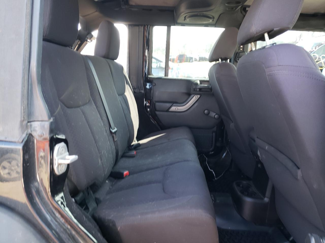 Photo 6 from auction – 2013 JEEP WRANGLER U with VIN 1C4BJWDG5DL572735