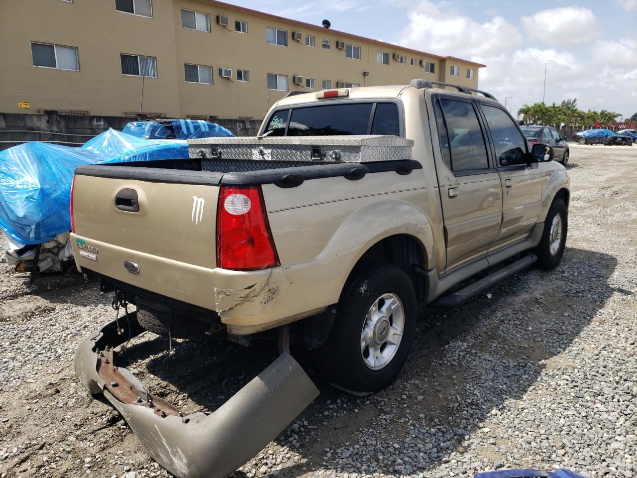 Photo 4 from auction – 2001 FORD EXPLORER S with VIN 1FMZU67E21UA78284