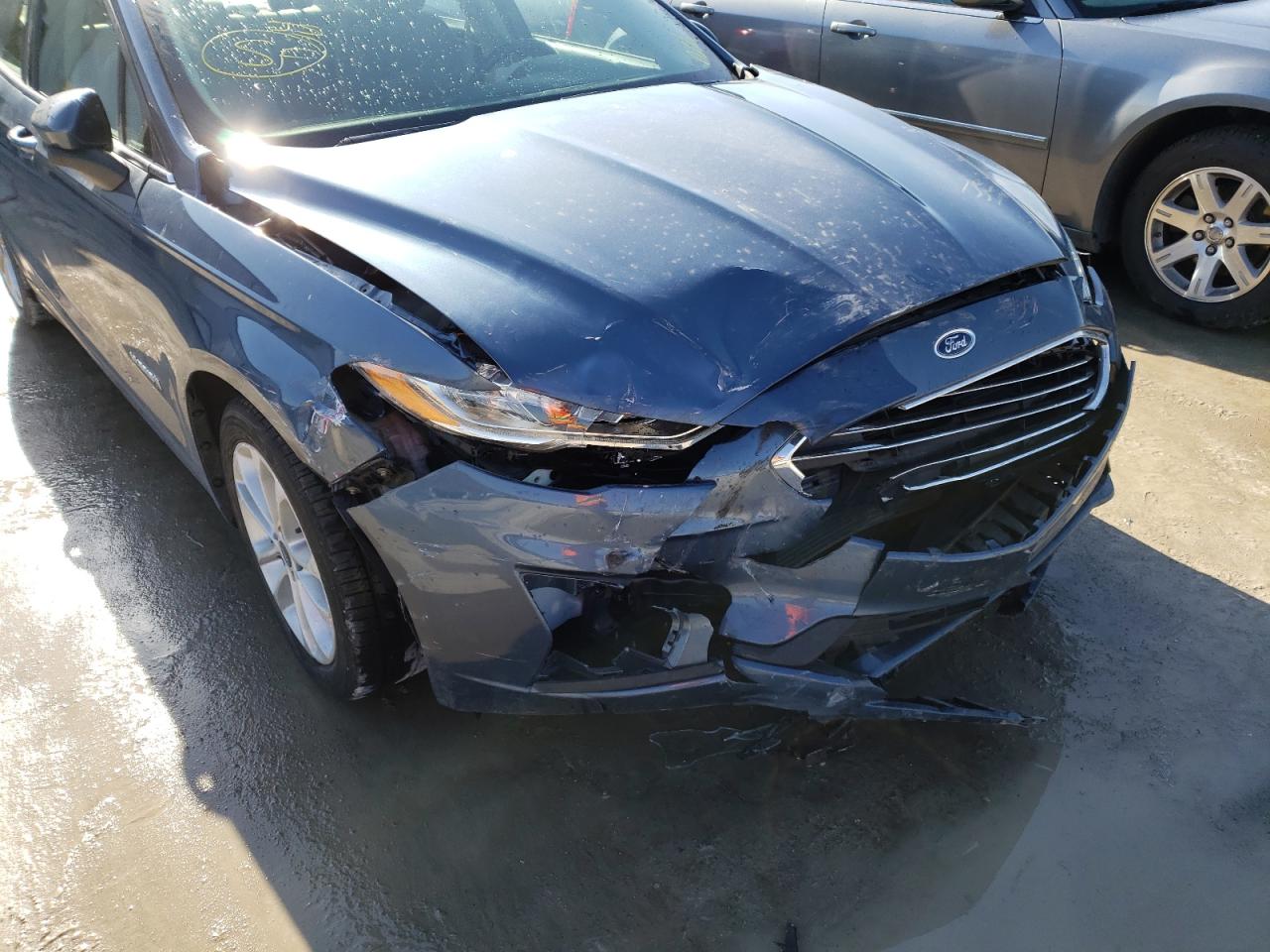 Photo 9 from auction – 2019 FORD FUSION SE with VIN 3FA6P0LU1KR100766