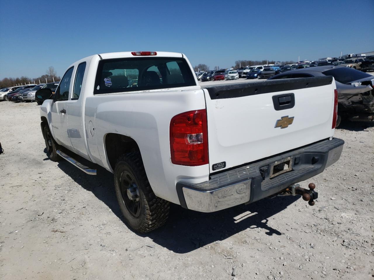 Photo 3 from auction – 2007 CHEVROLET SILVERADO with VIN 1GCEC19X57Z646658