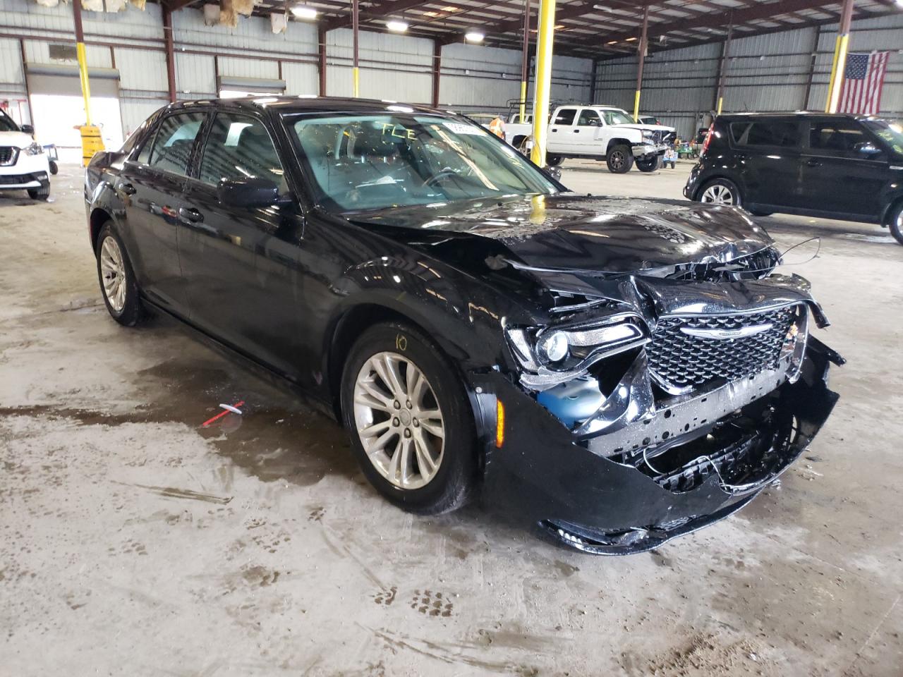 CHRYSLER 300 TOURIN 2018 with VIN 2C3CCAAG4JH340663 - Photo from auction
