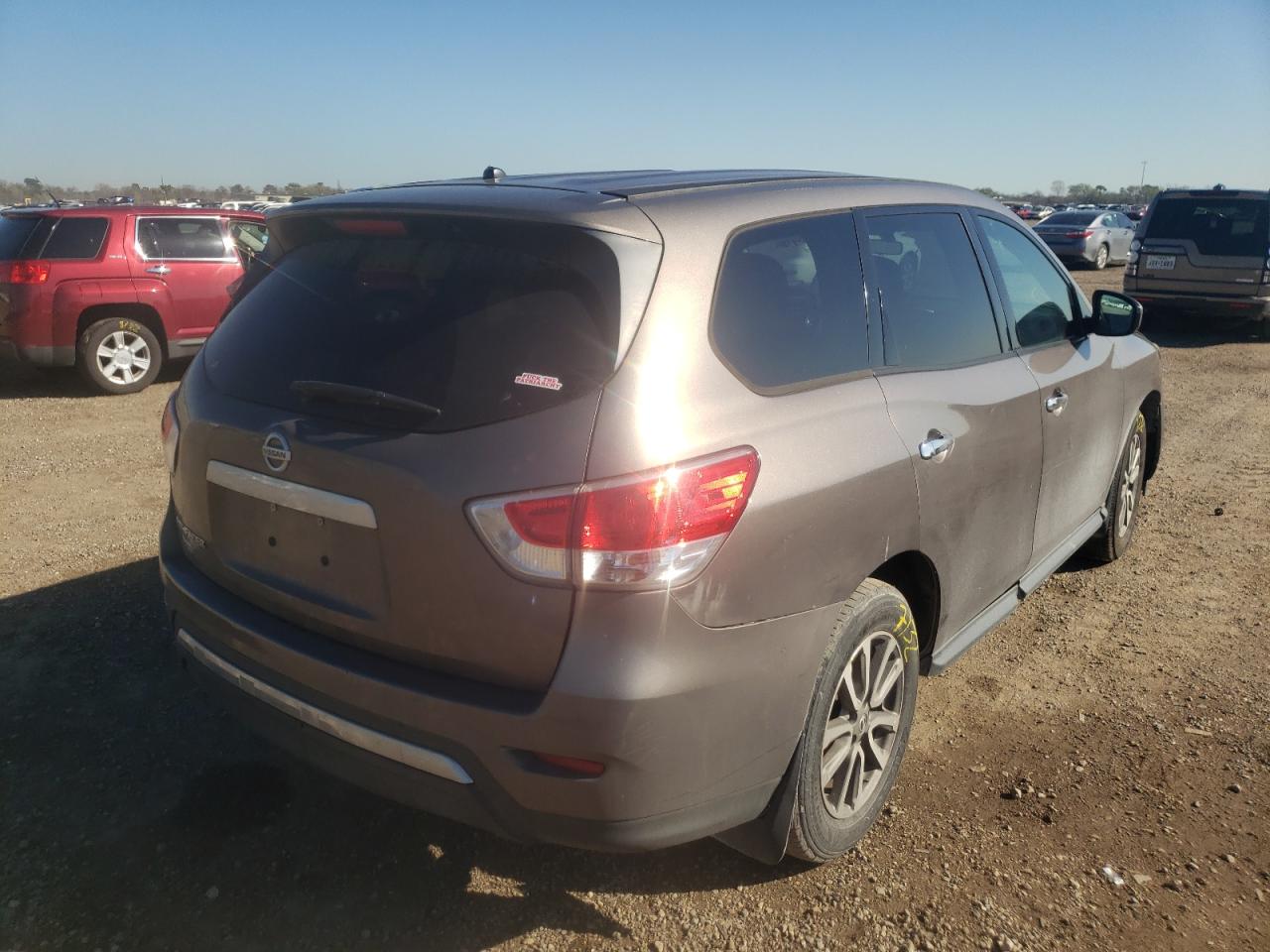 Photo 4 from auction – 2013 NISSAN PATHFINDER with VIN 5N1AR2MN7DC667854