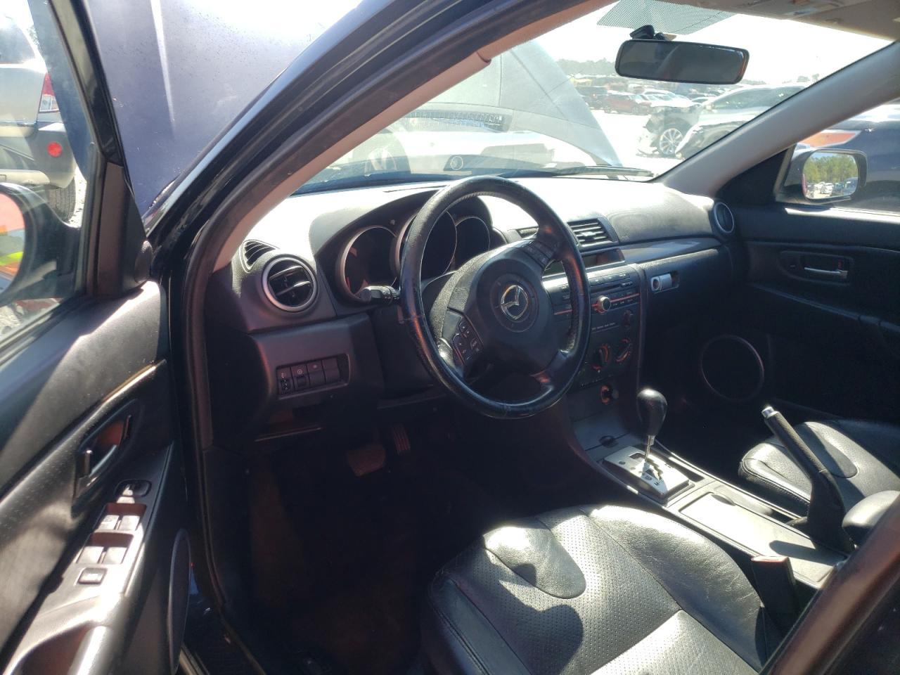 Photo 9 from auction – 2005 MAZDA 3 S with VIN JM1BK323351309300