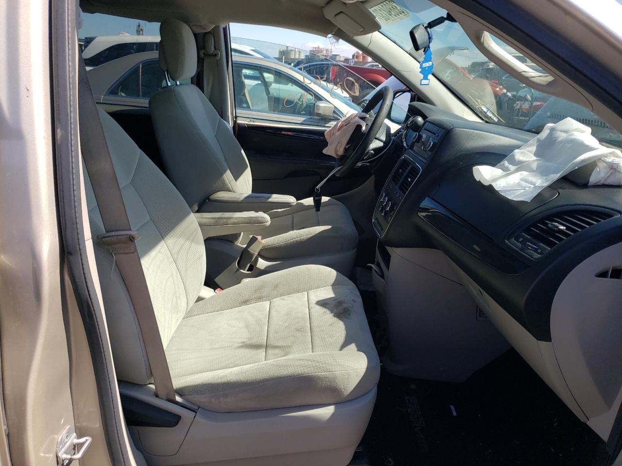 Photo 5 from auction – 2013 DODGE GRAND CARA with VIN 2C4RDGBGXDR542572