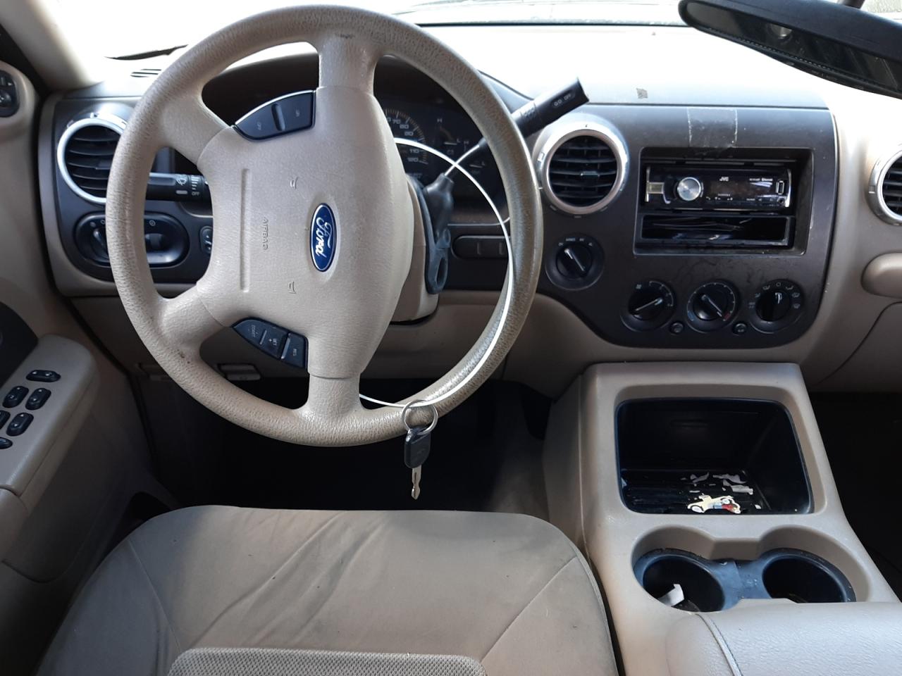 Photo 9 from auction – 2003 FORD EXPEDITION with VIN 1FMPU16L53LA60848
