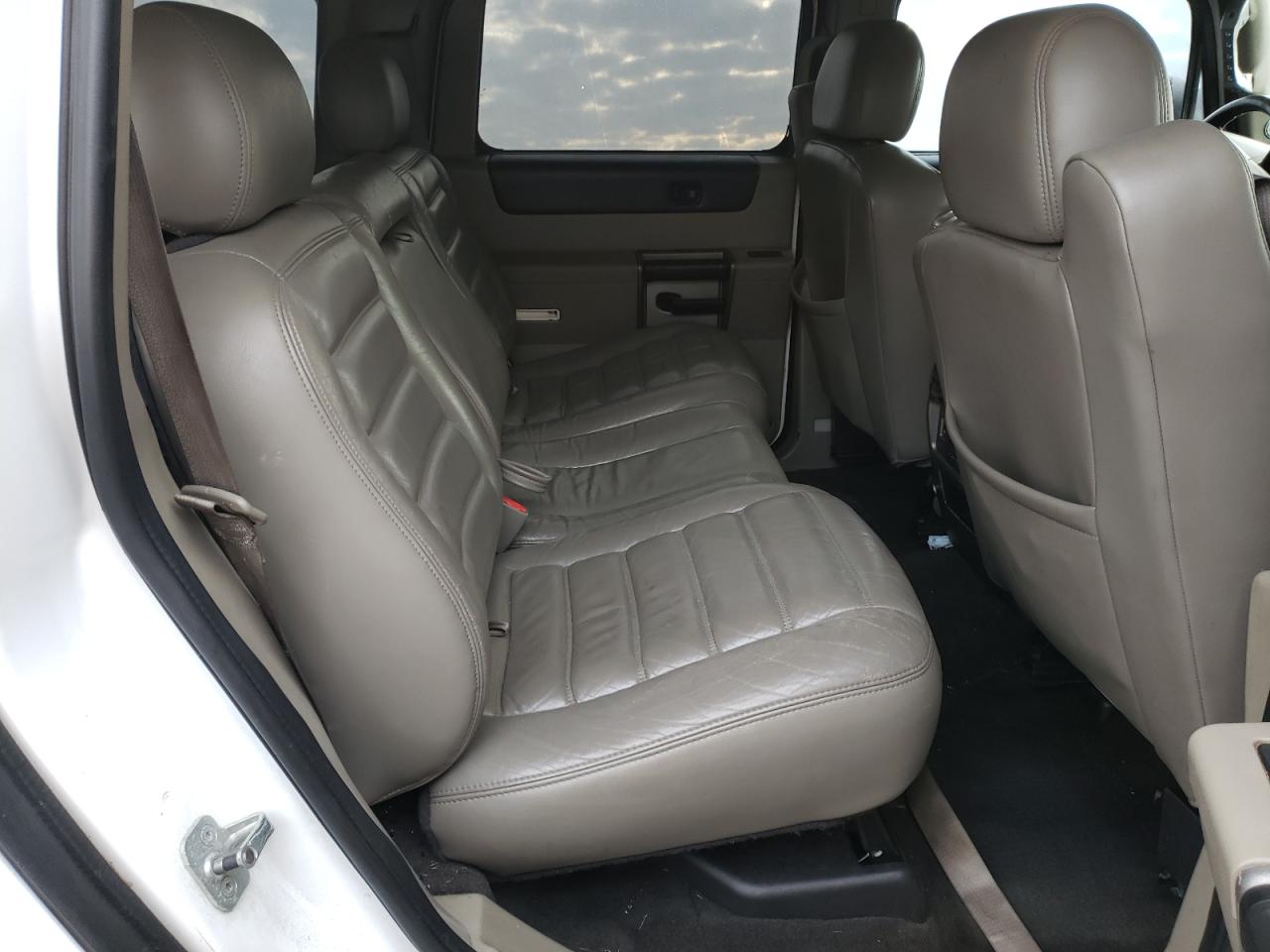 Photo 6 from auction – 2003 HUMMER H2 with VIN 5GRGN23U53H111450