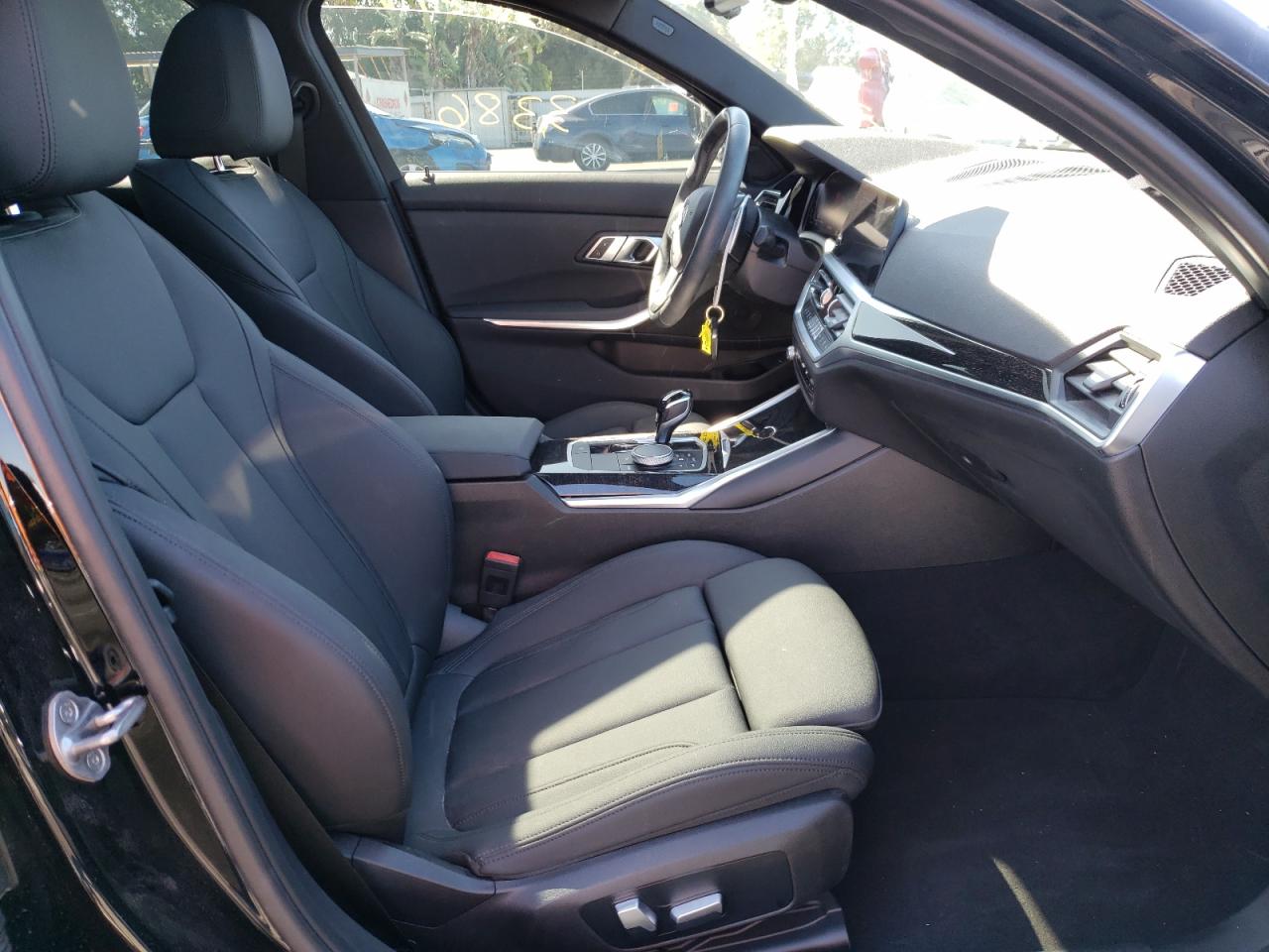 Photo 5 from auction – 2021 BMW 330I with VIN 3MW5R1J02M8C10091