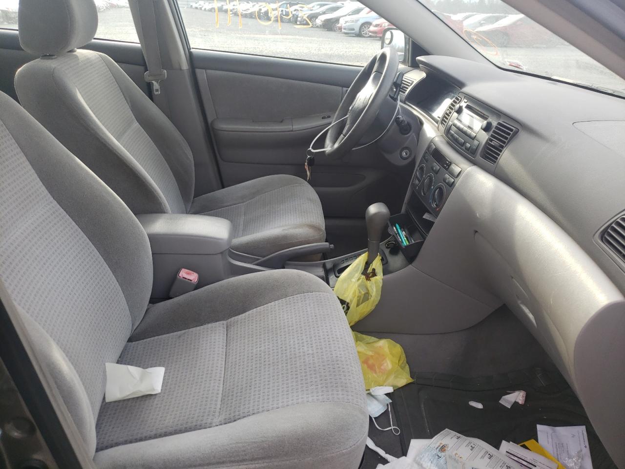 Photo 5 from auction – 2005 TOYOTA COROLLA CE with VIN 1NXBR32E15Z356803