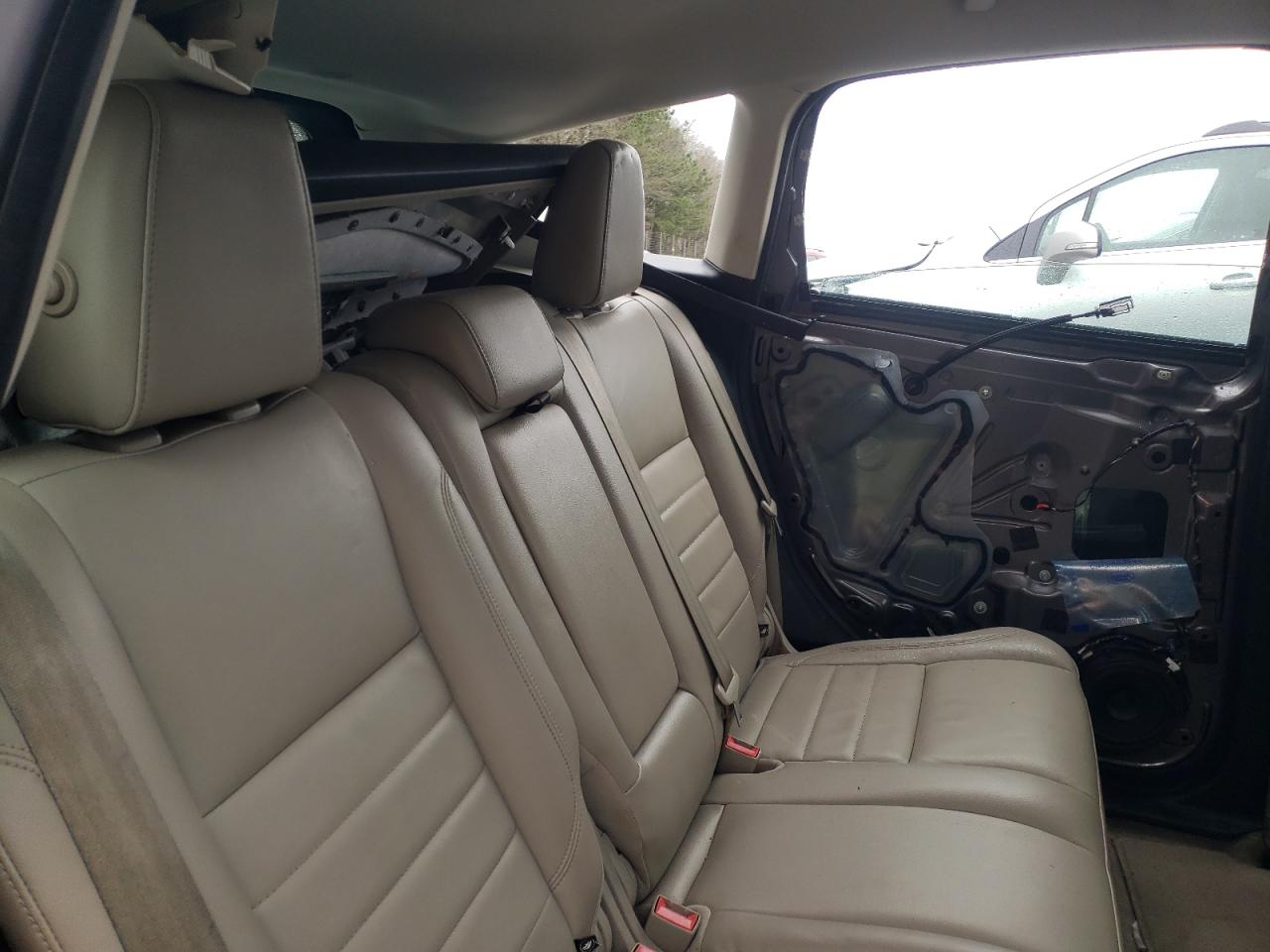 Photo 6 from auction – 2013 FORD C-MAX PREM with VIN 1FADP5CU0DL510965