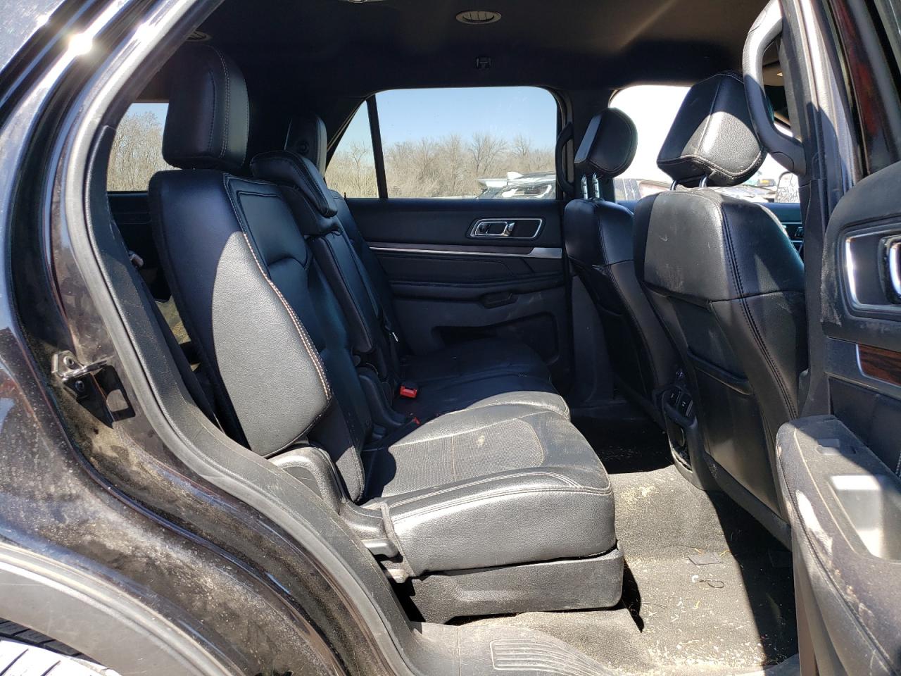 Photo 6 from auction – 2016 FORD EXPLORER L with VIN 1FM5K7F8XGGC24654