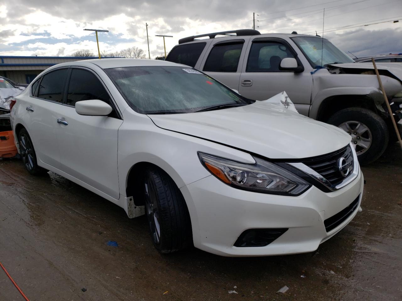 NISSAN ALTIMA 2.5 2018 with VIN 1N4AL3AP1JC471542 - Photo from auction