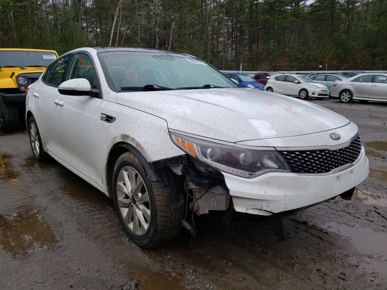 KIA OPTIMA 2016 with VIN 5XXGU4L32GG030027 - Photo from auction