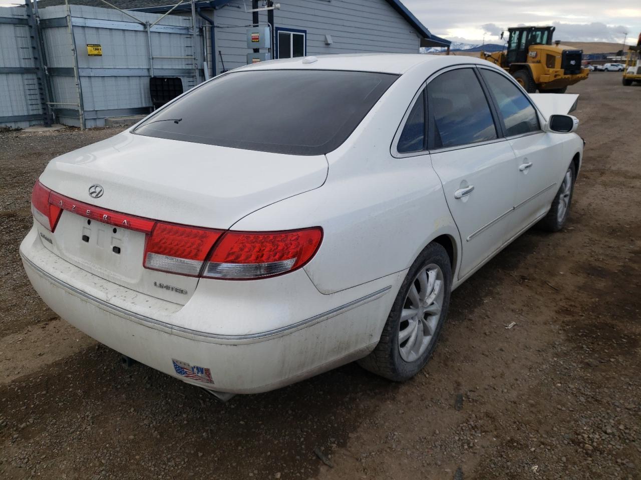 Photo 4 from auction – 2008 HYUNDAI AZERA SE with VIN KMHFC46FX8A264414