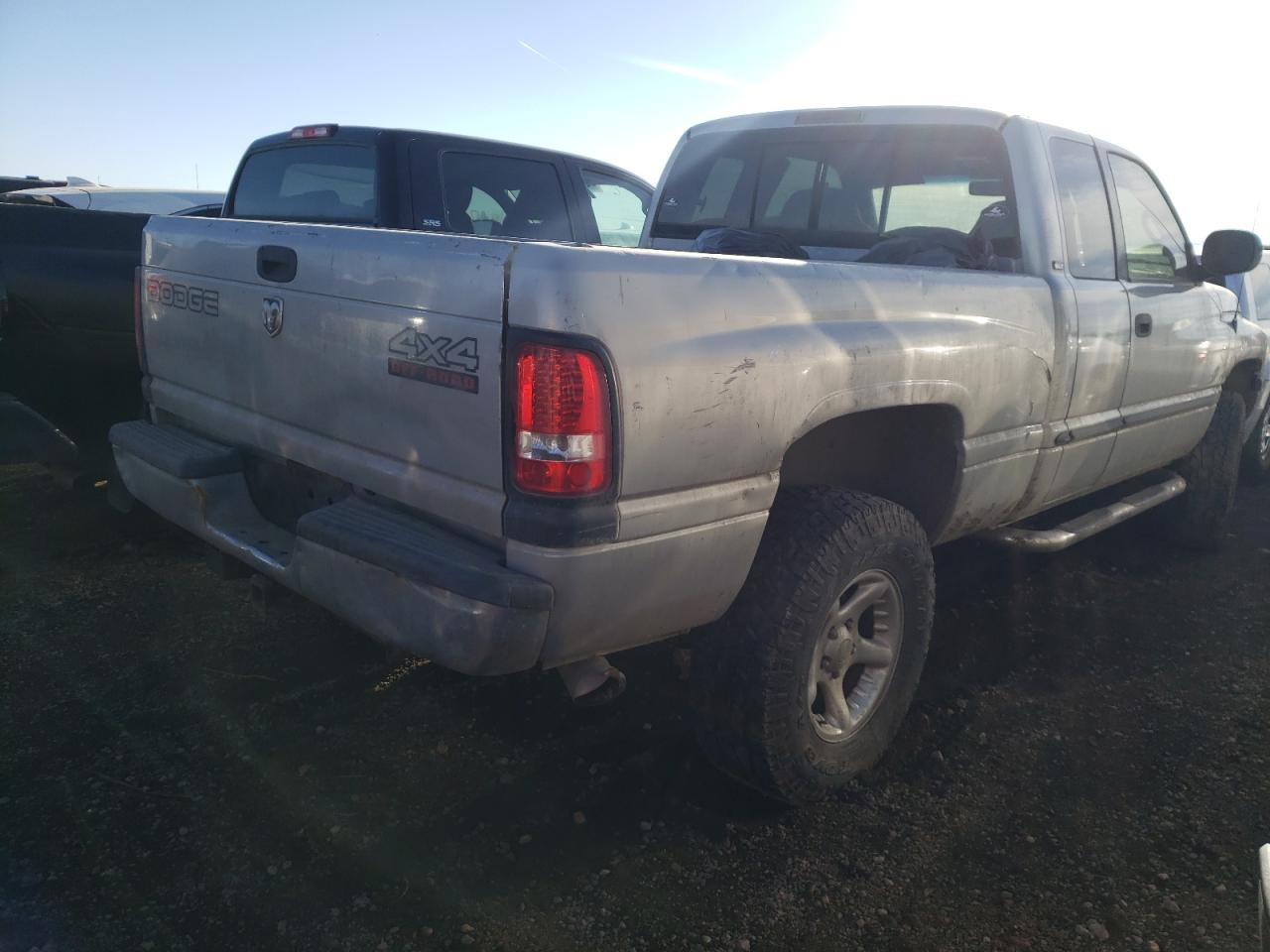 Photo 4 from auction – 2001 DODGE RAM 1500 with VIN 3B7HF13Z71G215115